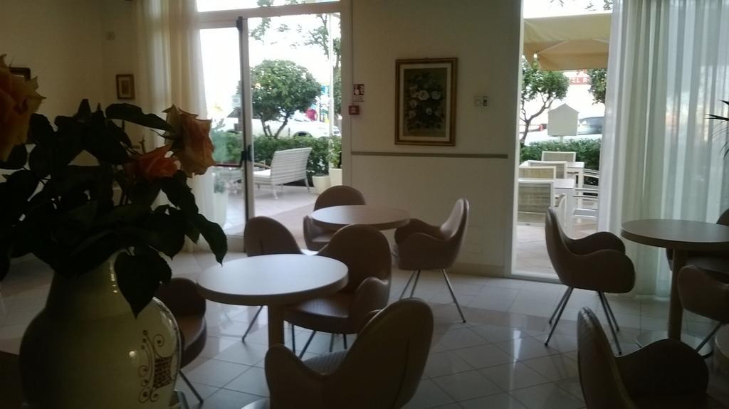 Hotel Rosati Rimini Exterior photo